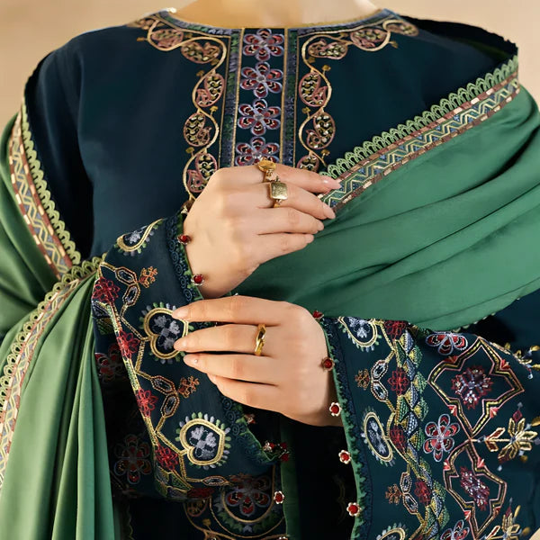 KHADDAR 3PC EMBROIDERED DRESS EMBROIDERED SHAWL1010