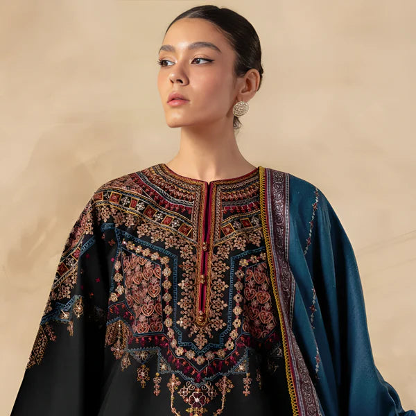 KHADDAR 3PC EMBROIDERED DRESS EMBROIDERED SHAWL1024