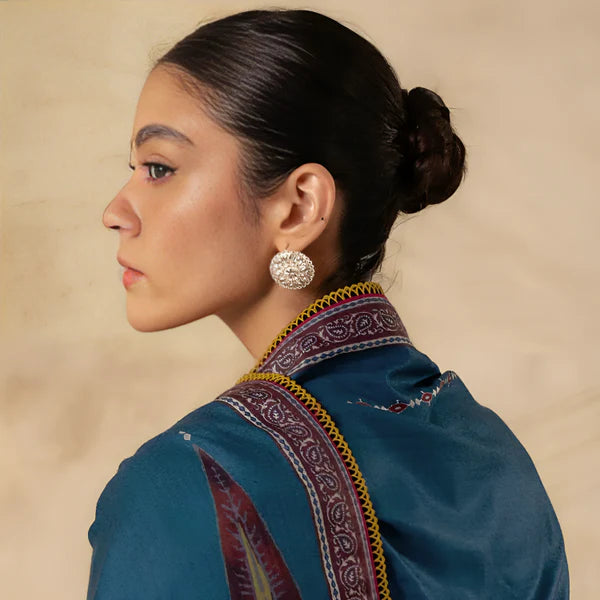 KHADDAR 3PC EMBROIDERED DRESS EMBROIDERED SHAWL1024