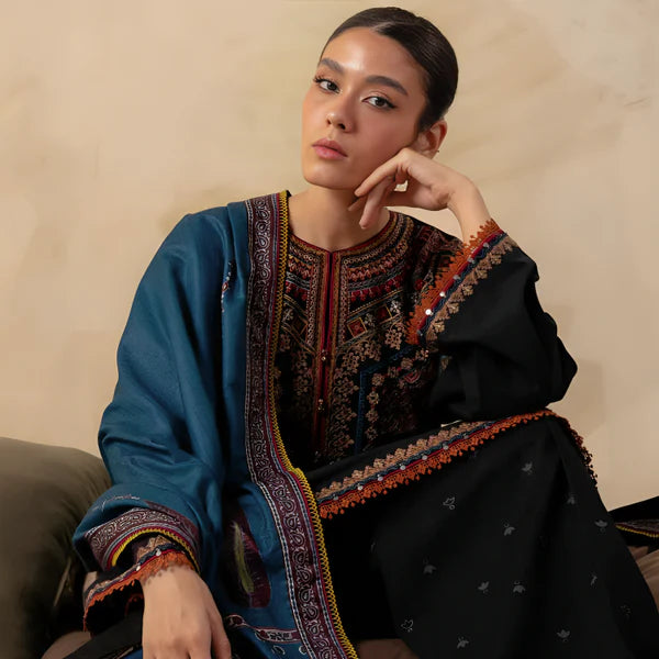 KHADDAR 3PC EMBROIDERED DRESS EMBROIDERED SHAWL1024
